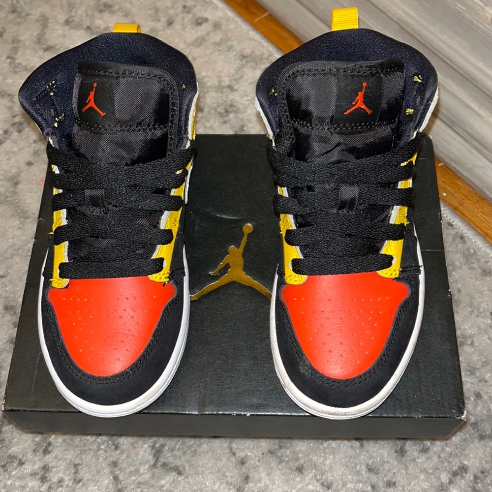 Jordan 1 Young Kids